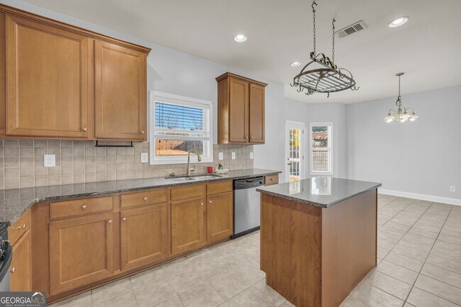 Building Photo - 816 Kaitlyn Dr