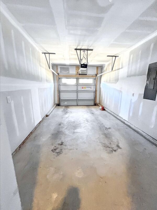 Building Photo - 3036 Mulberry Church Rd