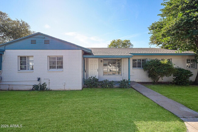 Building Photo - 2945 N 19th Ave