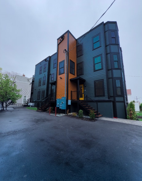 Building Photo - 19 High St