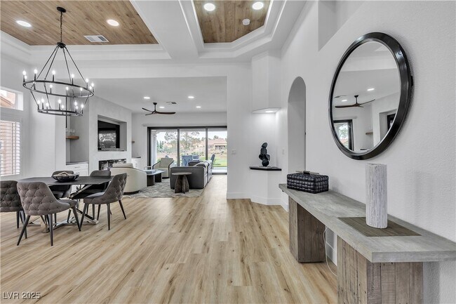 Building Photo - 9513 Villa Ridge Dr