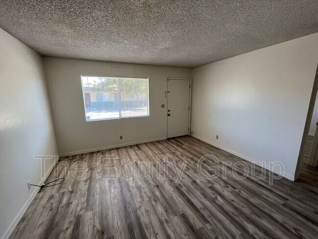 Building Photo - 401 S Valencia Blvd