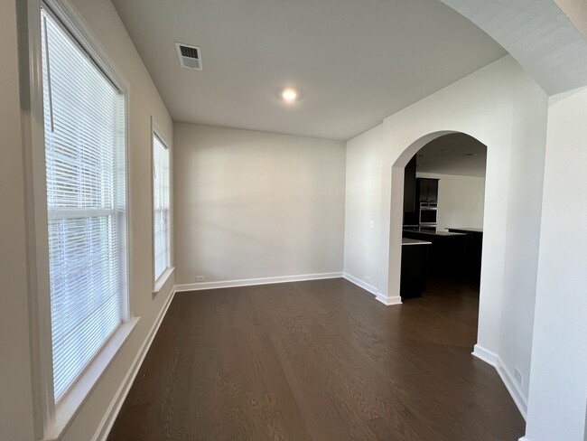 Building Photo - 25017 Westwick Ln