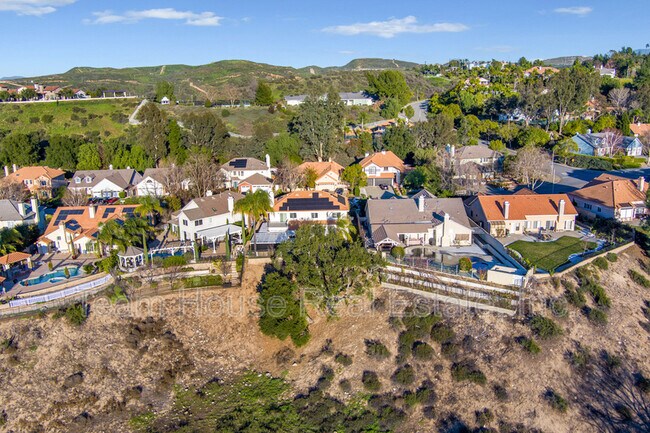 Building Photo - 22324 Circle J Ranch Rd