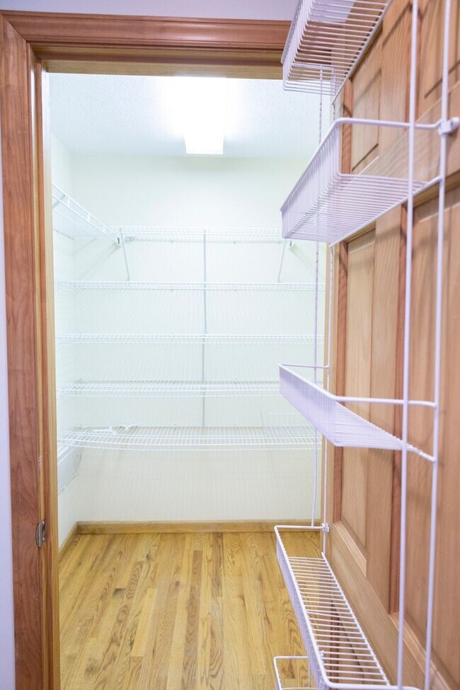 Building Photo - Spacious Home in Sugar Grove With Easy Access to Boone