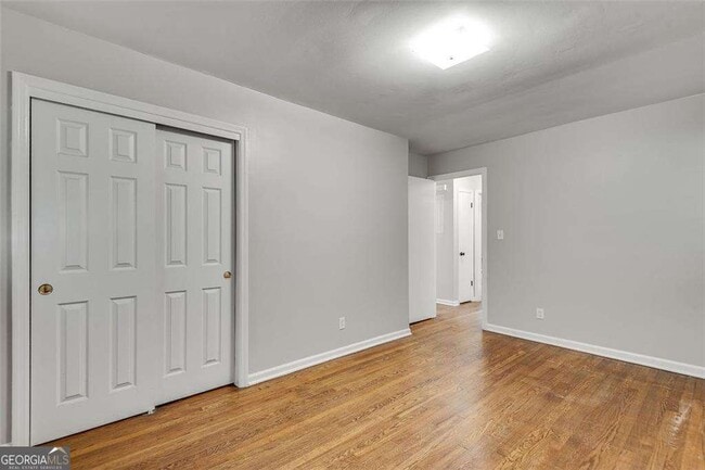 Building Photo - 799 Marstevan Dr NE