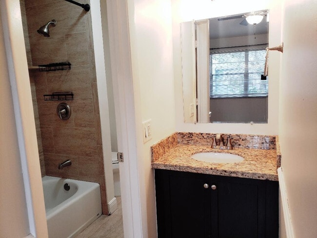 Building Photo - 89 SW 3rd St