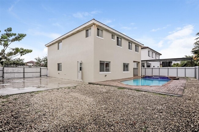 Building Photo - 10223 SW 227th Ln