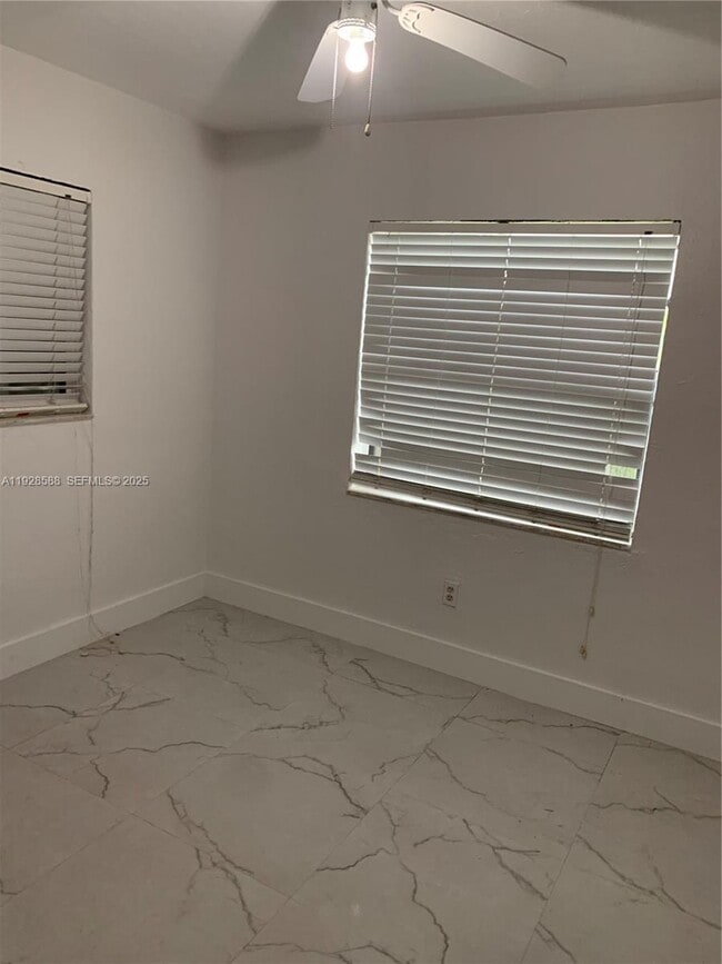 Building Photo - 14300 SW 105th Ave