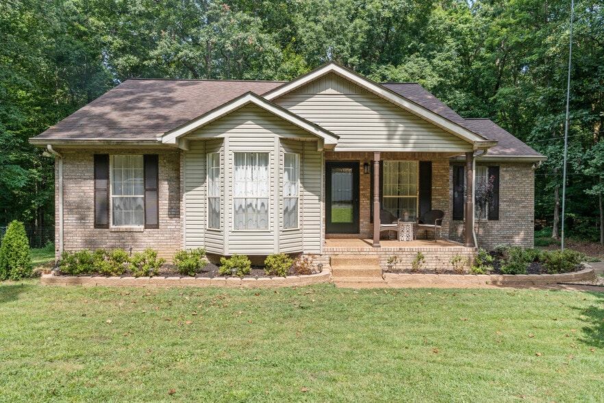 Front View - 1024 Steven Springs Ct