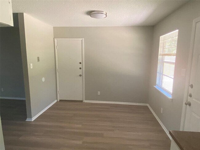 Building Photo - 1006 Audrey Ct