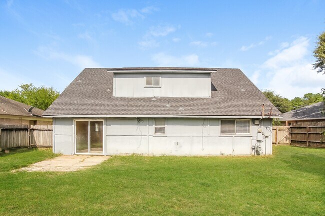 Building Photo - 29322 Brookchase Dr