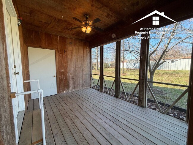 Building Photo - 1117-1119 Ashton Circle East