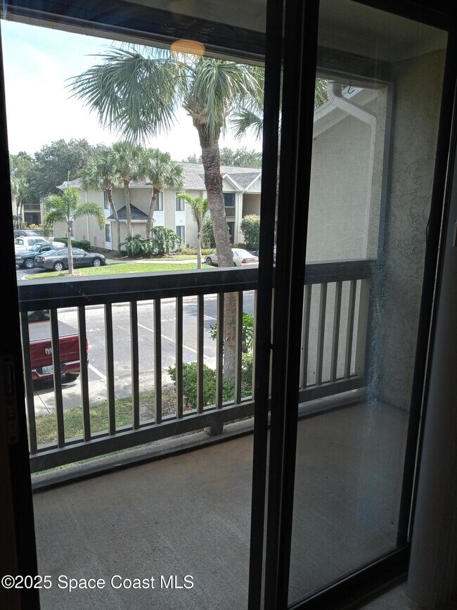 Building Photo - 3550 Sable Palm Ln