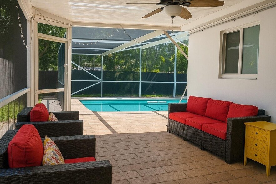 Building Photo - 3530 NE 13th Ave