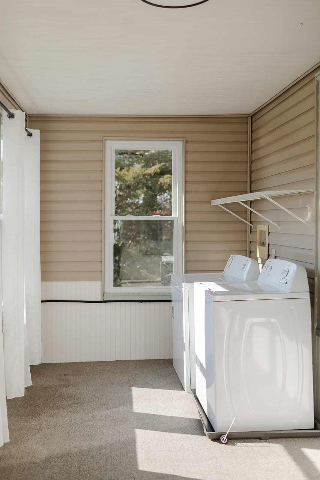 Building Photo - 6018 Carpenter St