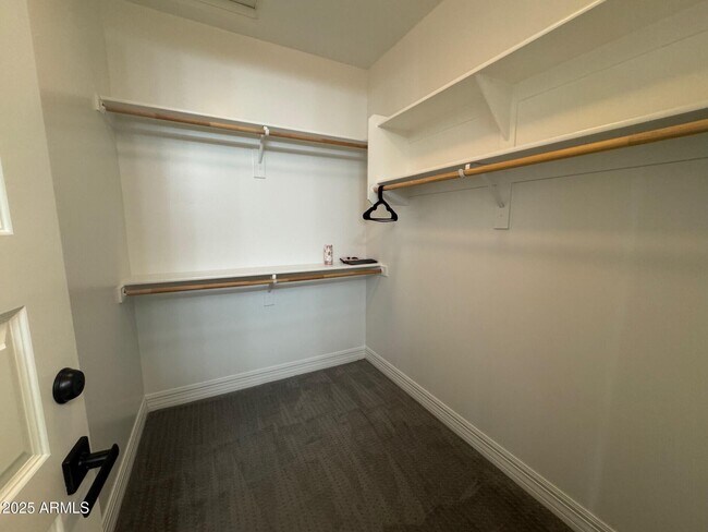 Building Photo - 4350 E Kings Ave