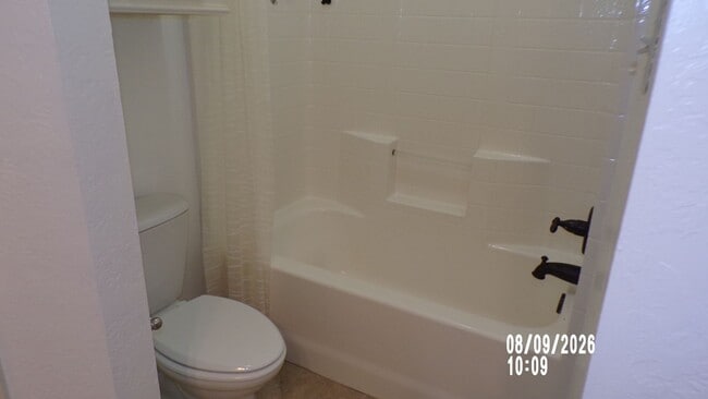 Building Photo - 114 Sandy Trail Cir