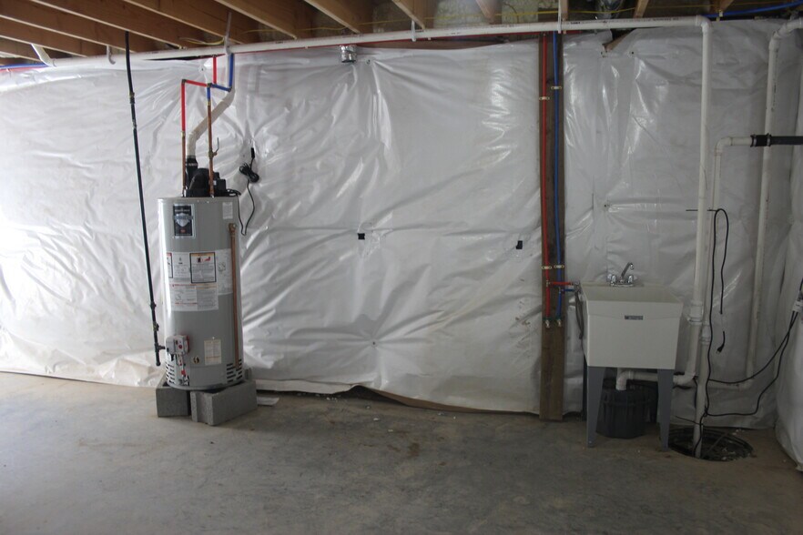Basement, lots of storage, hookups for washer and dryer - 5870 Cooper St