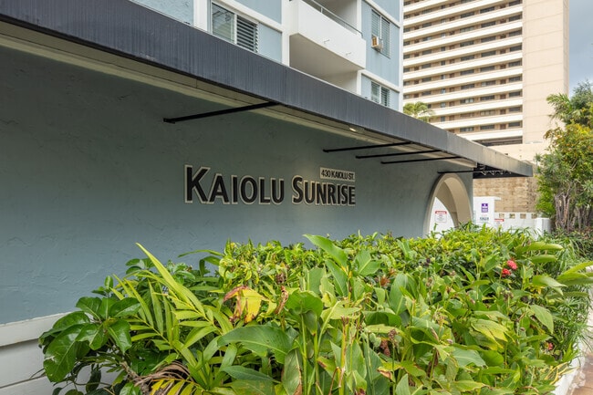 Building Photo - Kaiolu Sunrise