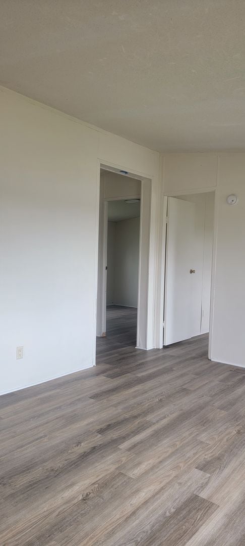 Building Photo - 3 Bedroom, 2 Bath Double Wide in Rockwell ...