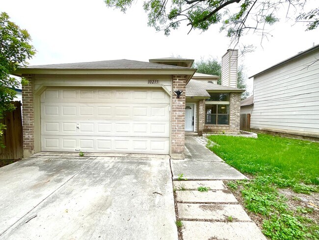 Building Photo - 2-Story 3 Bedroom / 2.5 Bath Home Near Lackland AFB!