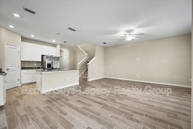 Building Photo - 10323 Alder Creek Ln
