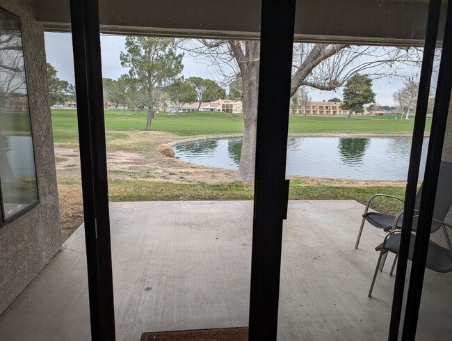 Building Photo - Cute Condo in Silverlakes