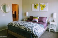 Building Photo - 516 E Ames Pl