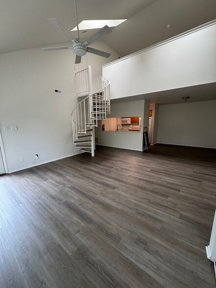 Building Photo - 2903B Auburn Ct