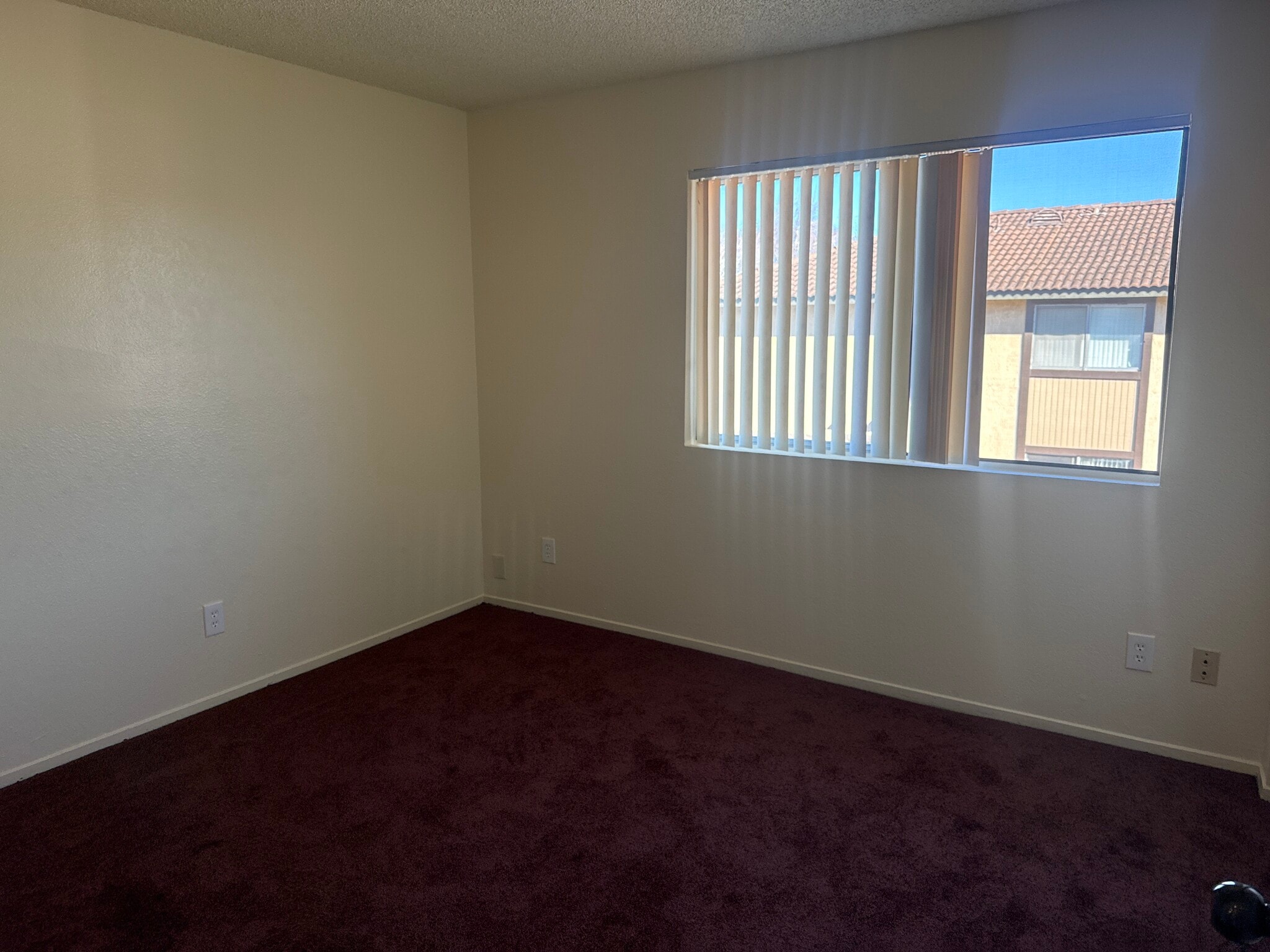 Bed 2 - 725 Summerwood Ln