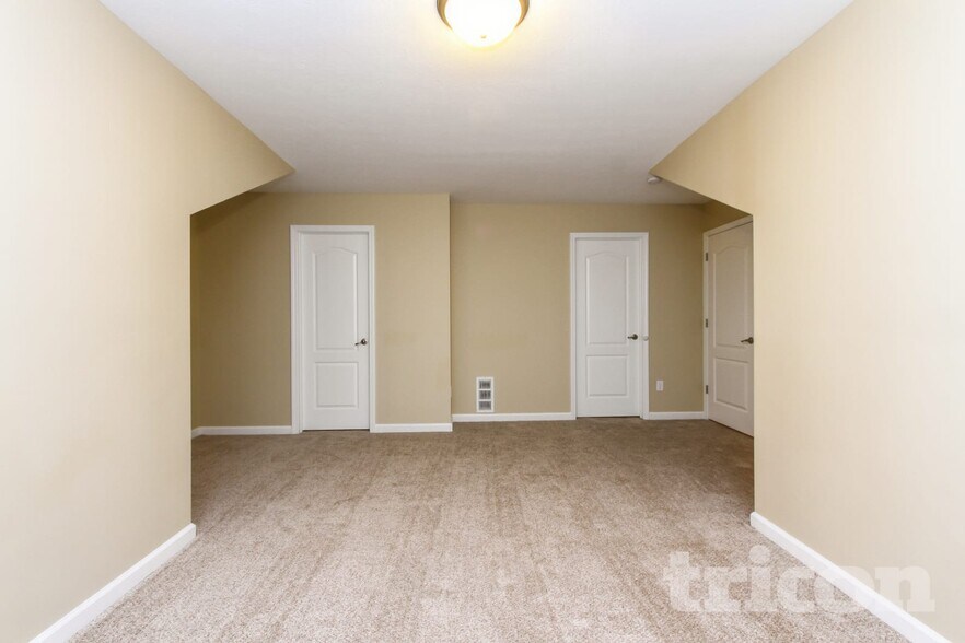 Building Photo - 5609 Lipizzan Ln
