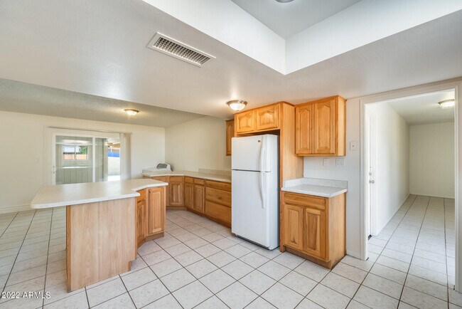 Building Photo - 10424 N 38th Dr