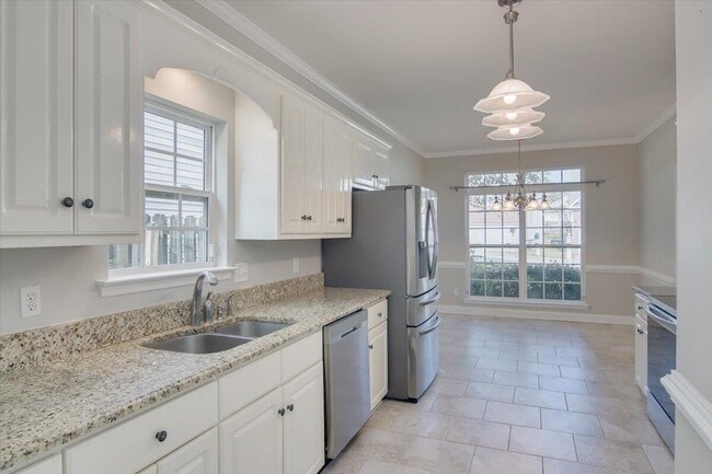 Building Photo - 702 Lakeside Landing Ct
