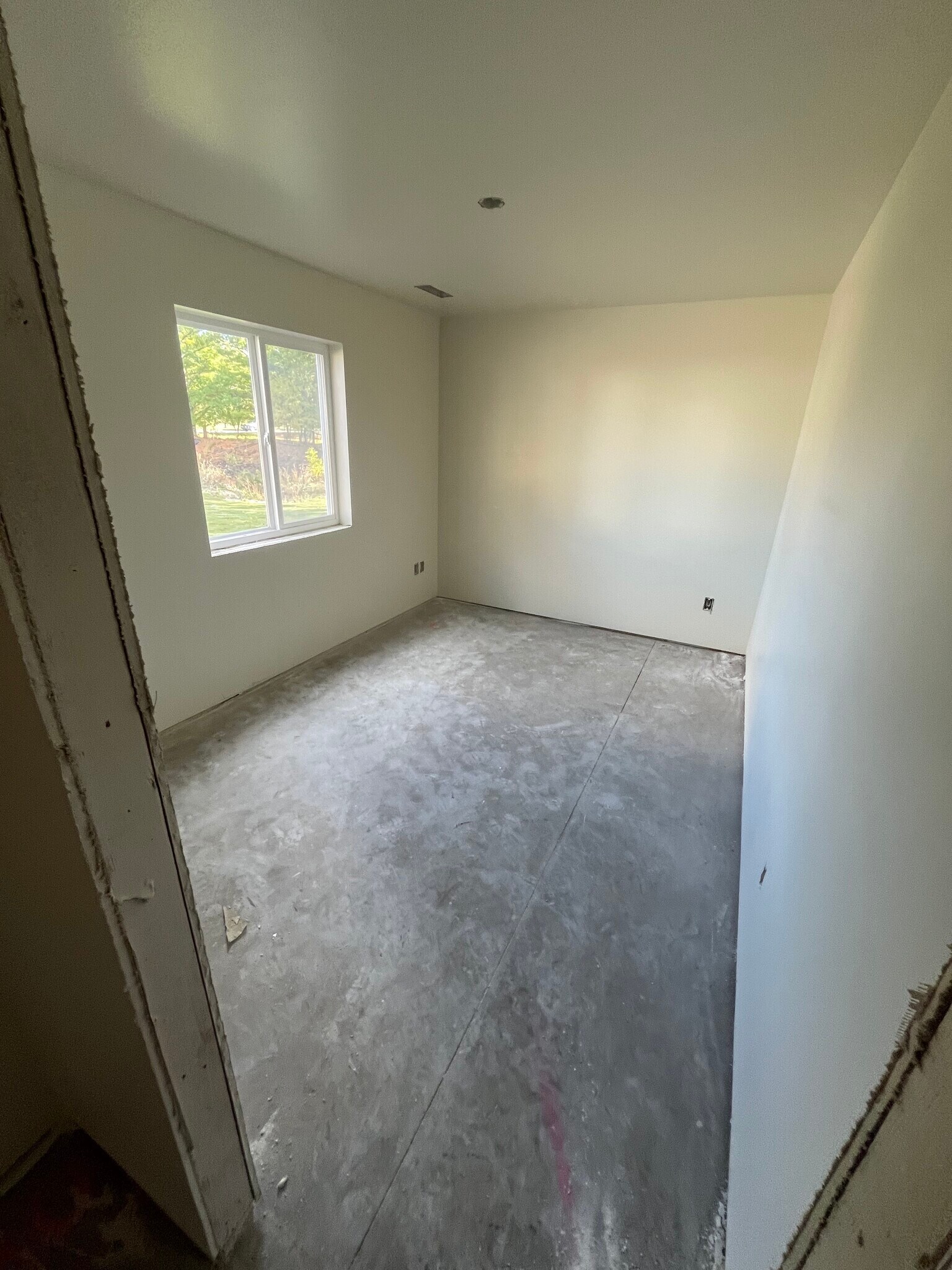 Building Photo - 1800 Sheldon Ave