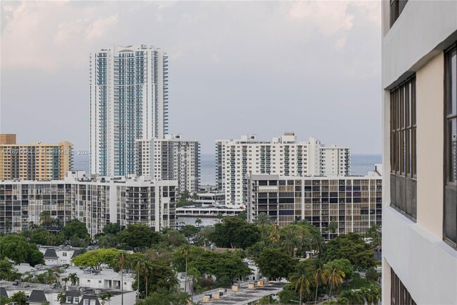 Building Photo - 600 Three Islands Boulevard