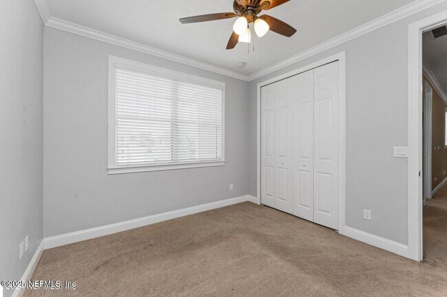 Building Photo - 328 Howland Drive