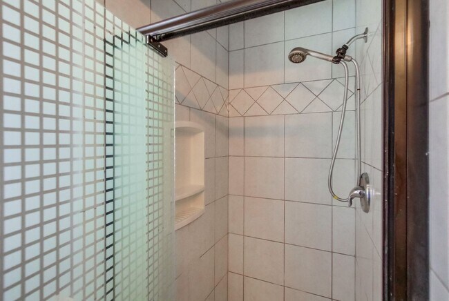 Building Photo - Wonderful SINGLE FAMILY HOME in DEL CERRO