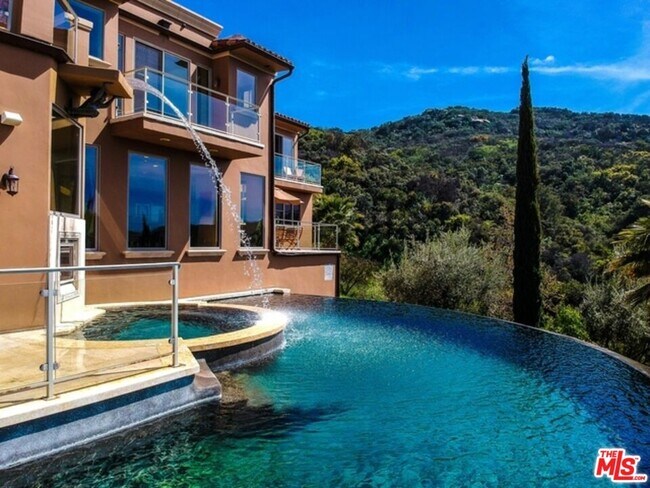 Building Photo - 723 Latigo Canyon Rd