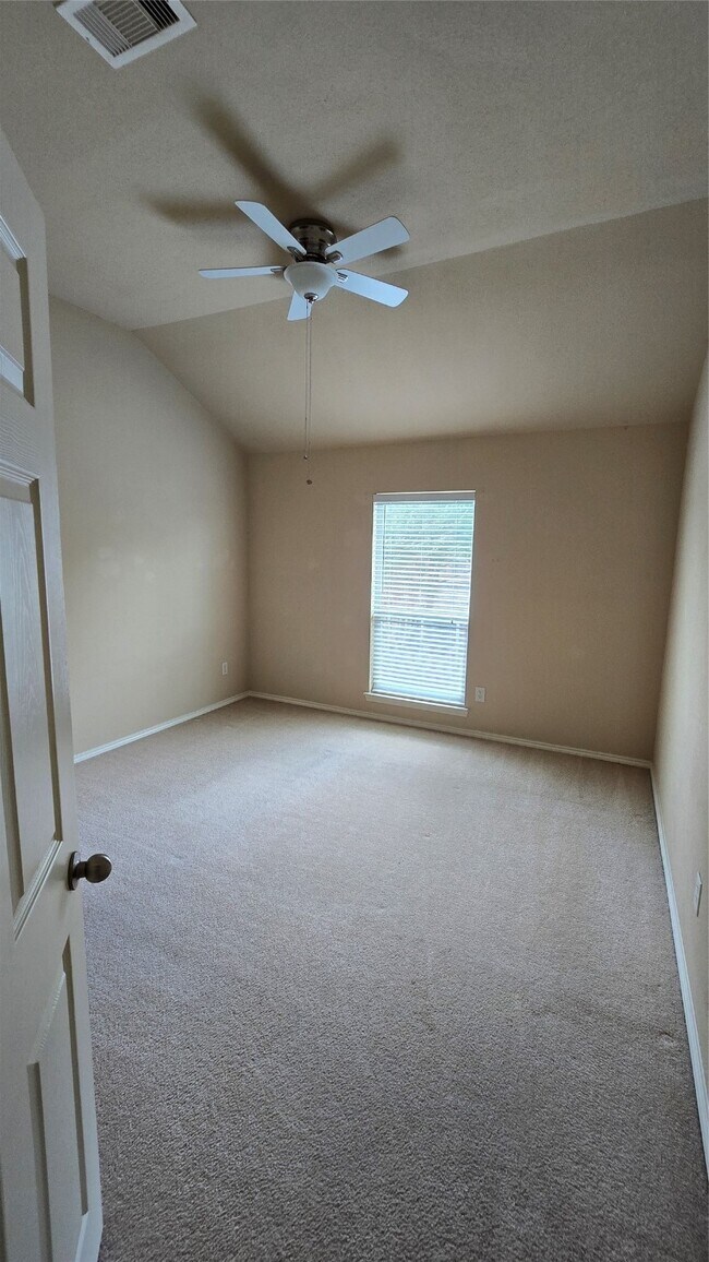 Building Photo - 2918 Hebert Trail Dr