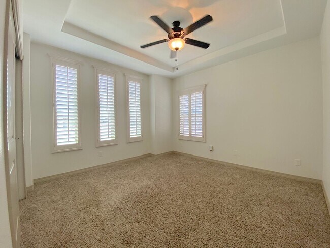 Building Photo - East El Paso 4bed/3bath Refrig A/C