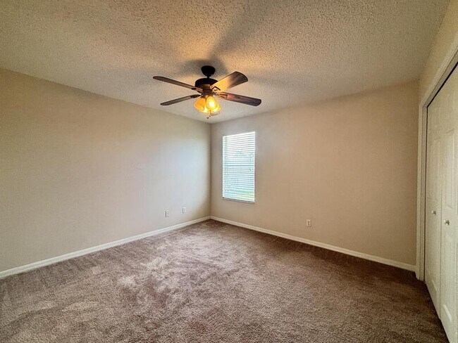 Building Photo - 15133 Moultrie Pointe Rd