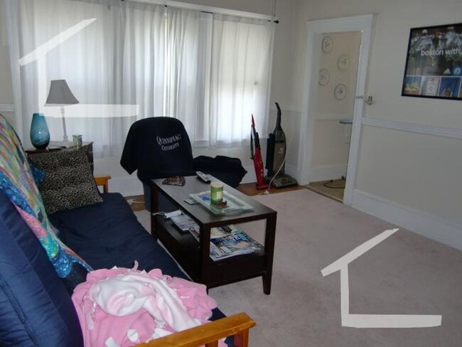 Building Photo - Kilsyth 4 Bed