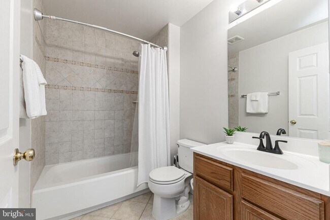 Building Photo - 8091 Lacy Dr