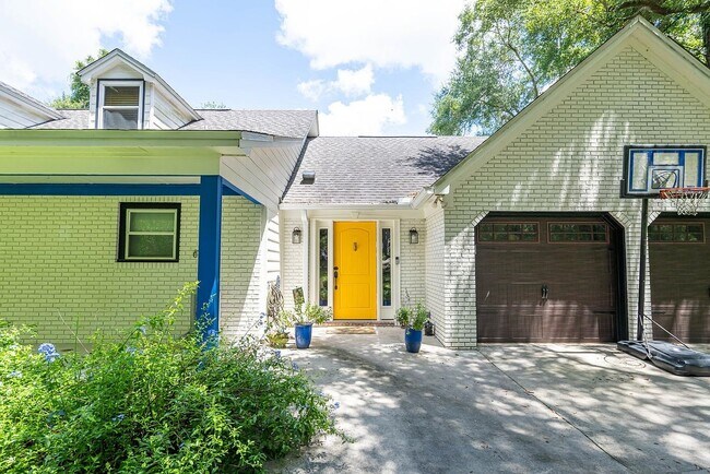 Building Photo - 3276 Shannon Lakes Dr N