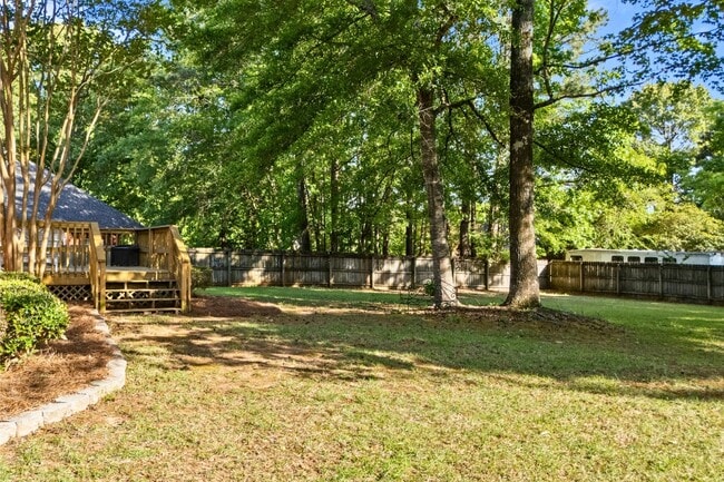 Building Photo - 1711 Piedmont Dr.