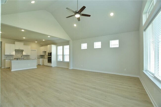 Building Photo - 145 High Plains Dr