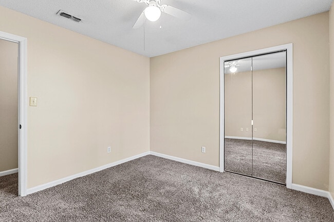 Building Photo - 4158 Arlington Rd