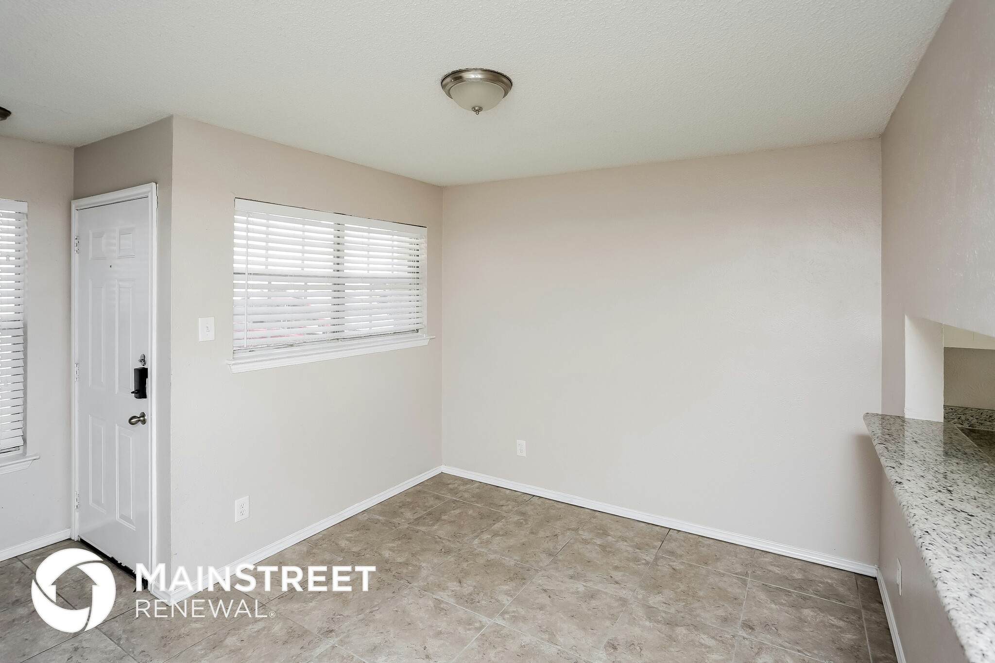 Building Photo - 1400 Thackery Dr