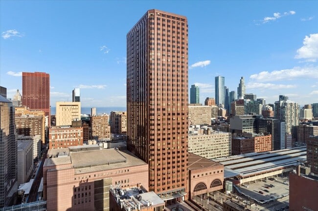 Building Photo - 235 W Van Buren St